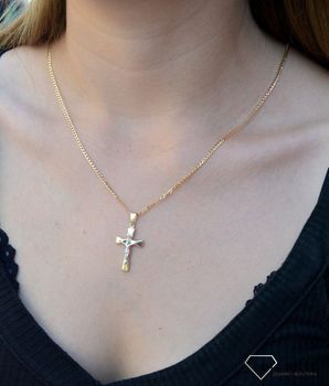 Piękny, złoty wisiorek w kształcie krzyża z wizerunkiem Pana Jezusa  w białym złocie ZA 2973 333. z (2).JPG